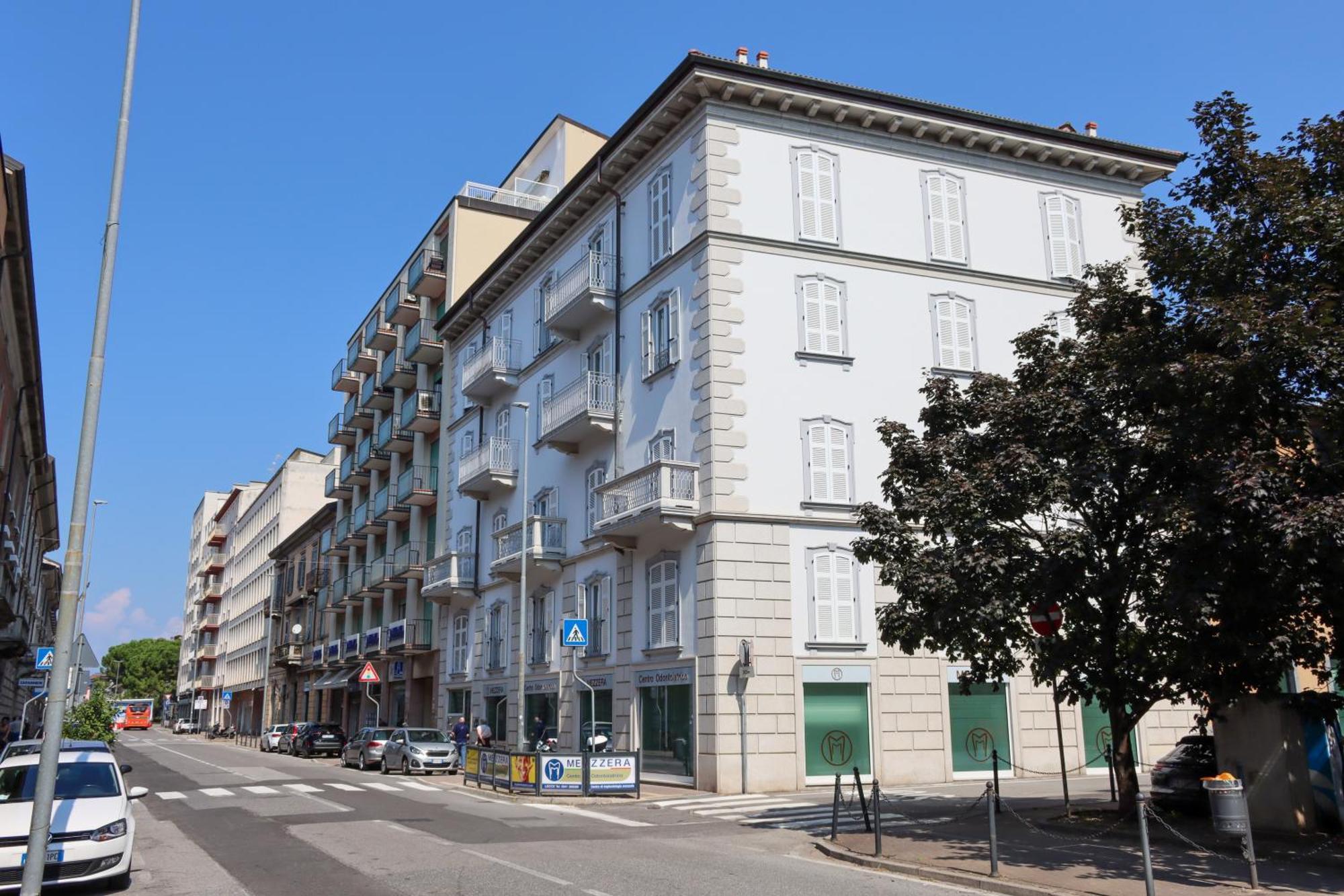 Casa Ardo Wifi & Free Parking In Lecco Center Apartamento Exterior foto