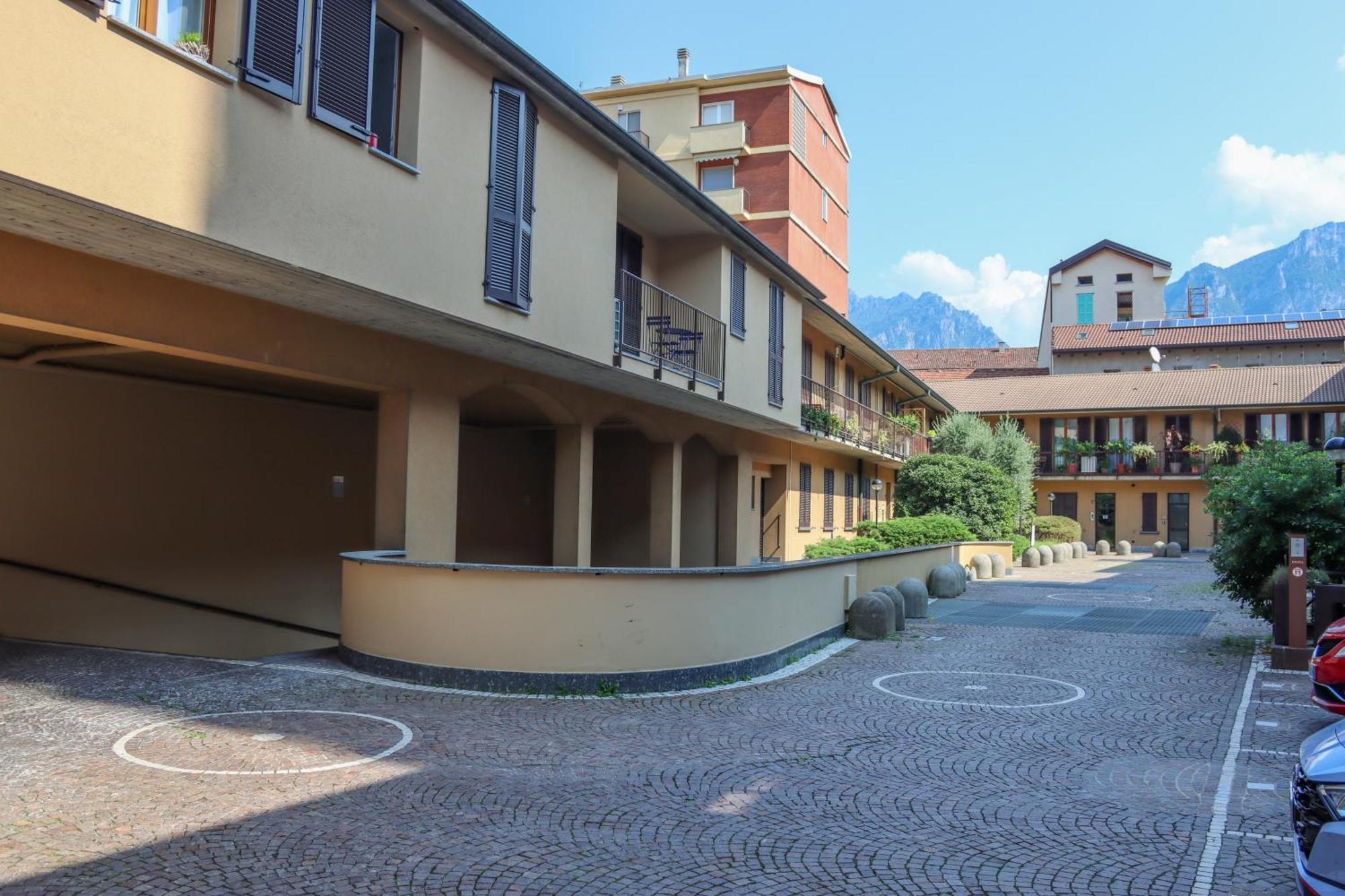 Casa Ardo Wifi & Free Parking In Lecco Center Apartamento Exterior foto