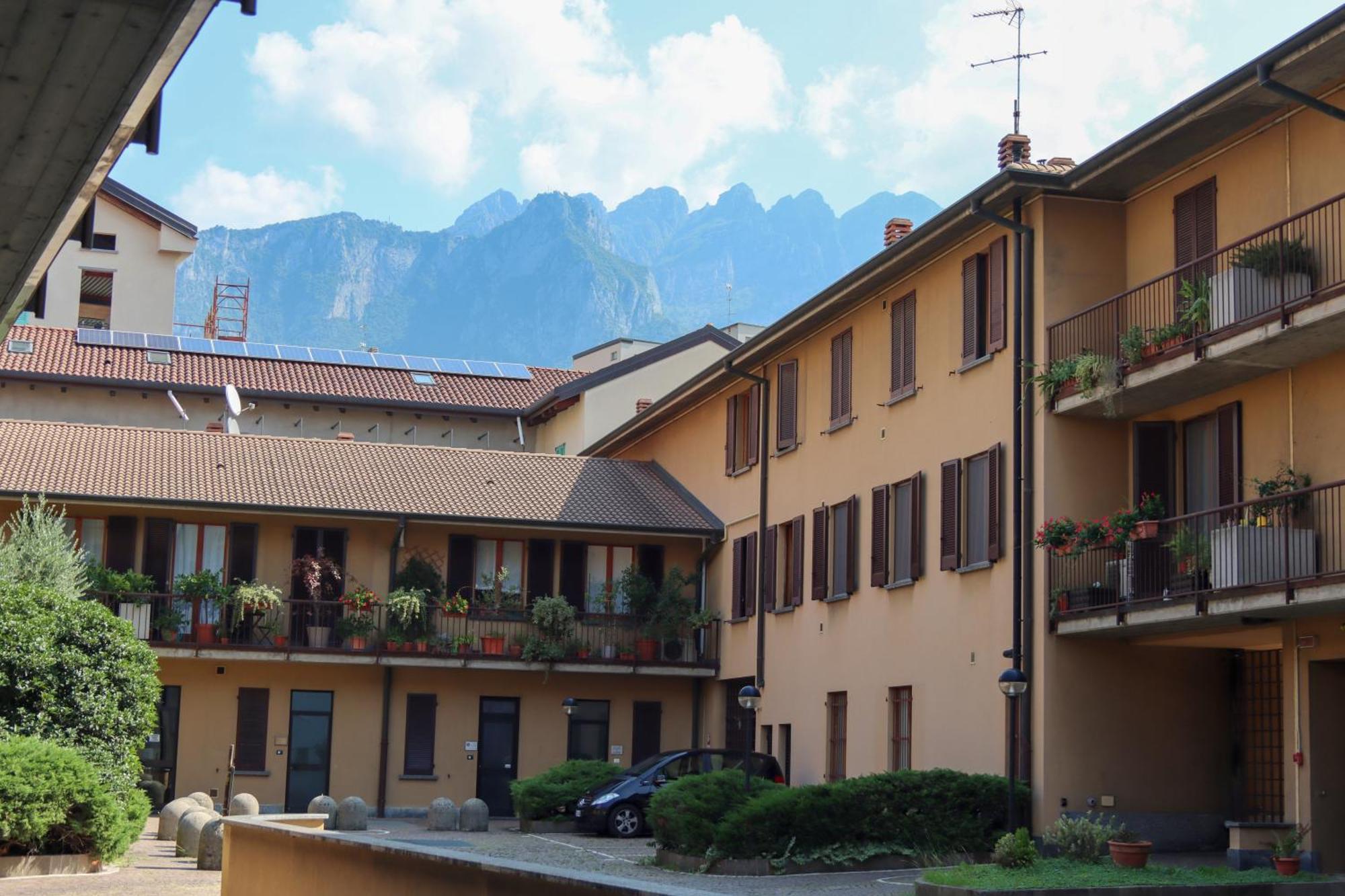 Casa Ardo Wifi & Free Parking In Lecco Center Apartamento Exterior foto