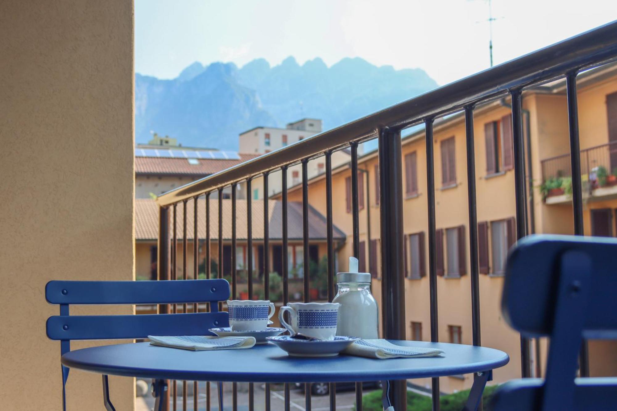 Casa Ardo Wifi & Free Parking In Lecco Center Apartamento Exterior foto
